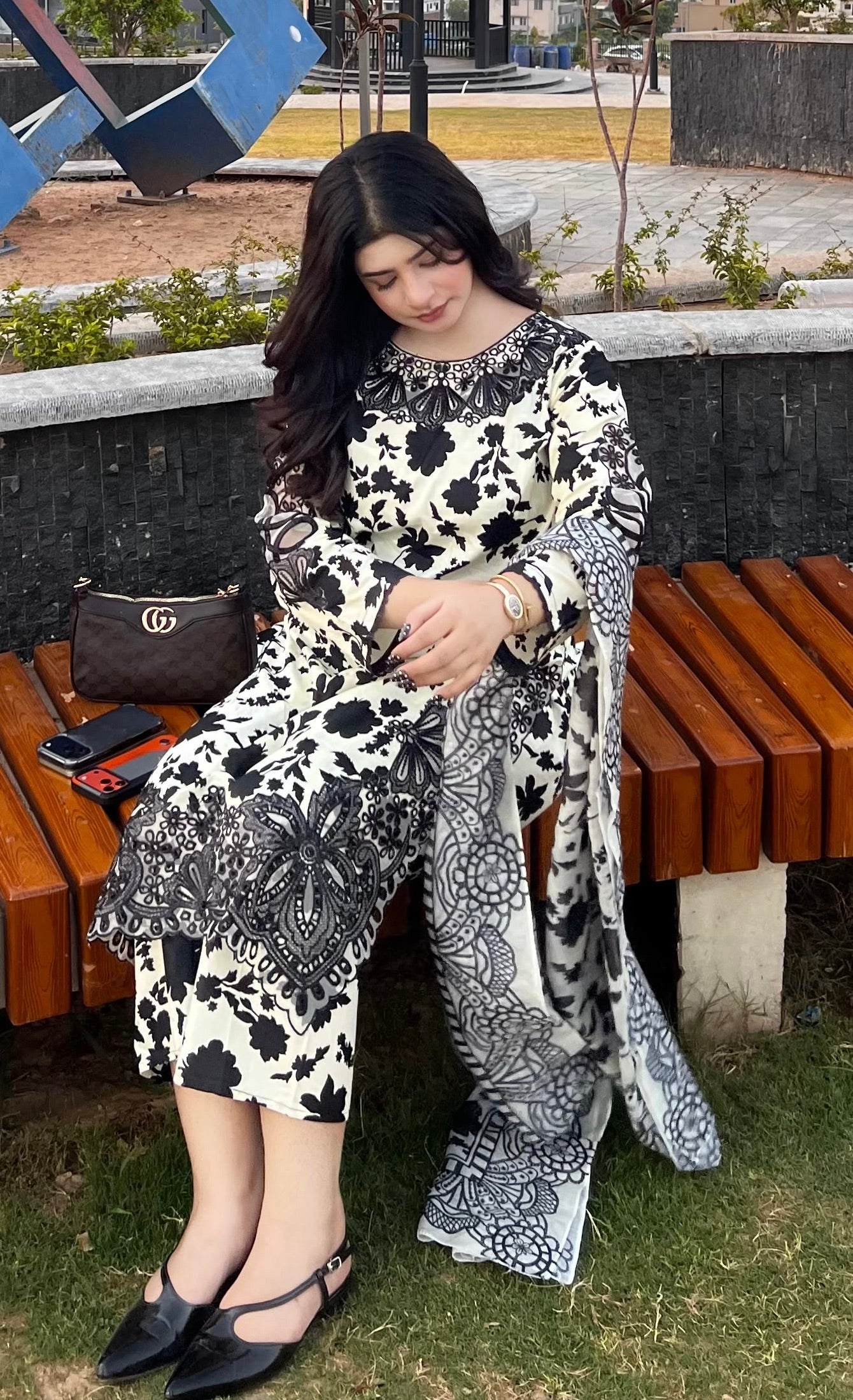 Royal Flora 3-PC SUIT